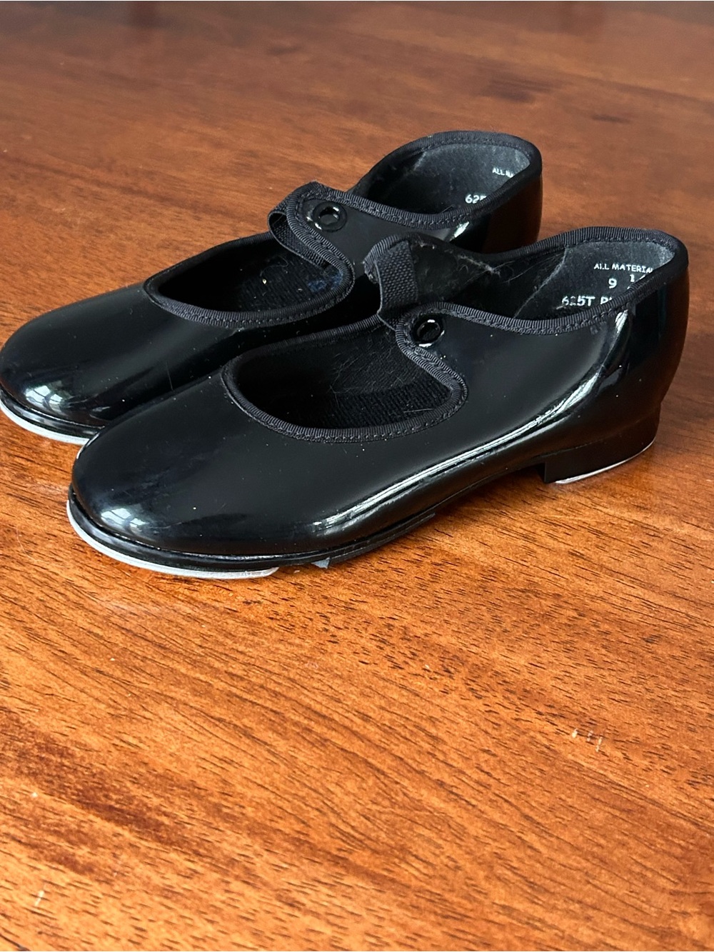 Capezio Jr. Tyette Black Patent KIDS Tap Shoes - Size 9.5